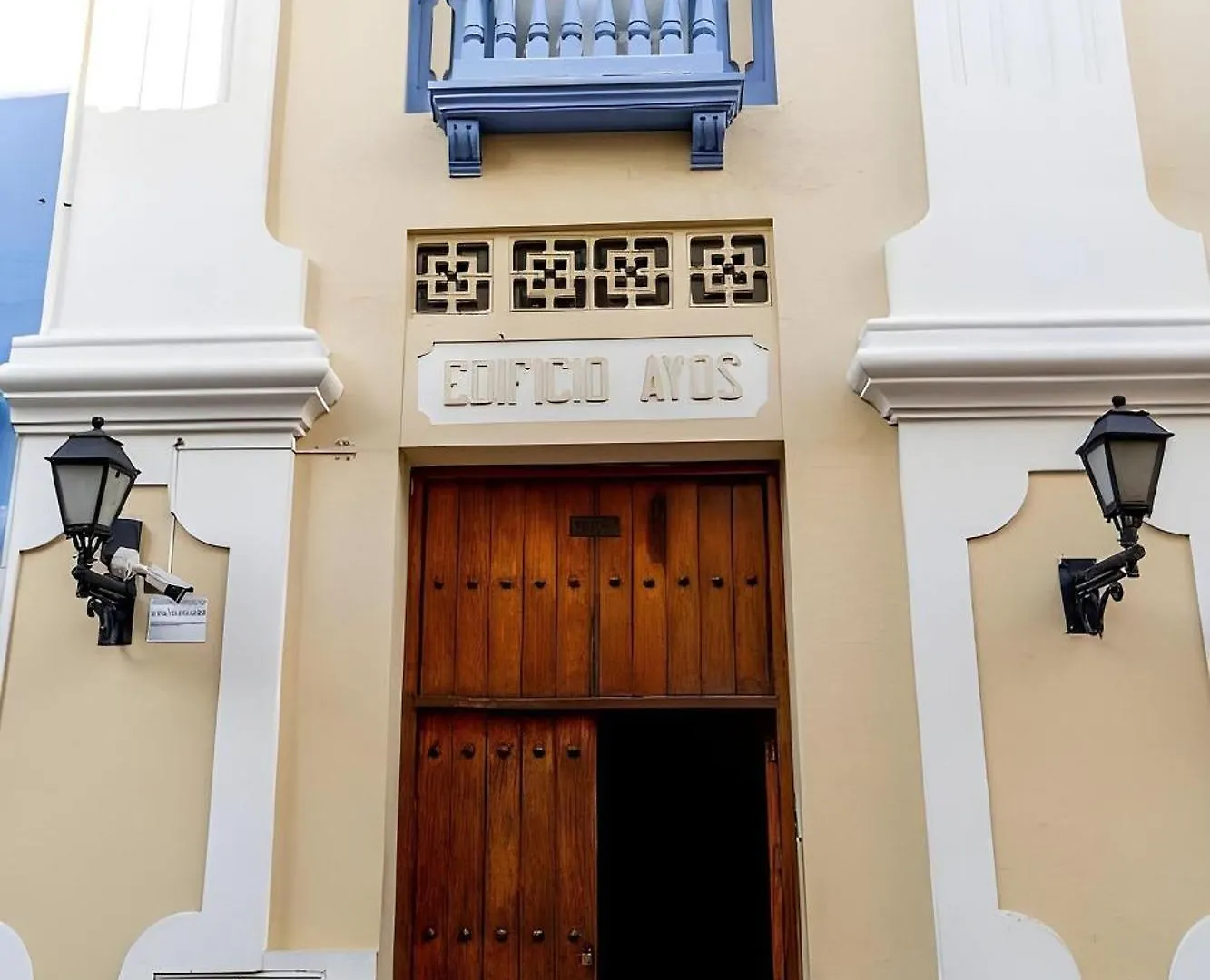 Edificio Ubicado En El Centro De La Ciudad Dentro De La Ciudad Amurallada Edificio Ayos Cartagena 0*,  Colombia